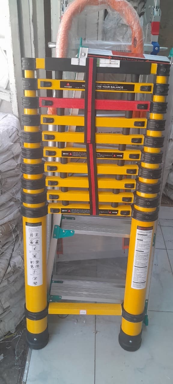 Heavy duty 4.4M single telescopic fibreglass straight extension ladder for electrical safety in Kenya.